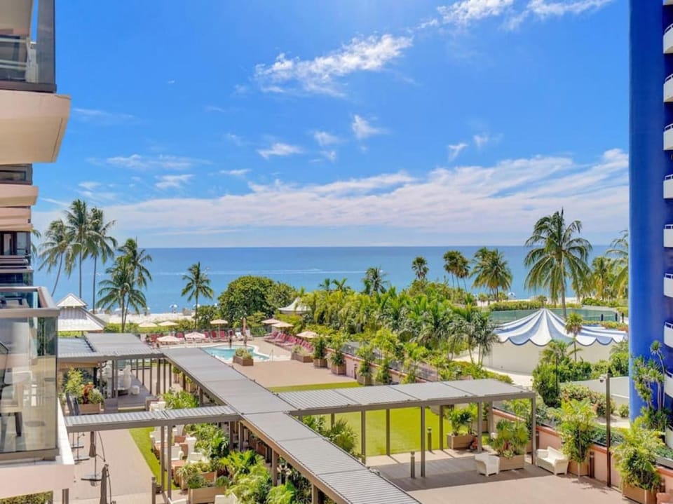 Property building, City view, Pool view, Sea view