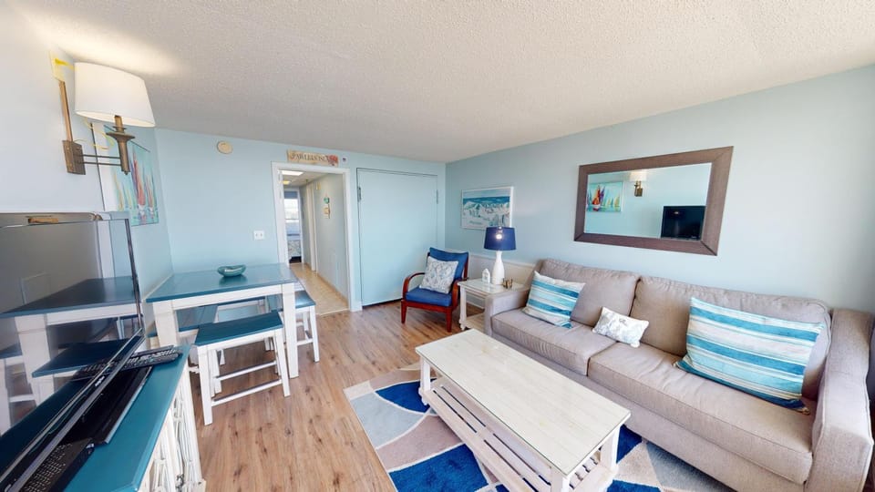 Coastal Haven 1 Bedroom Suite in the Bridgewater House in South Carolina