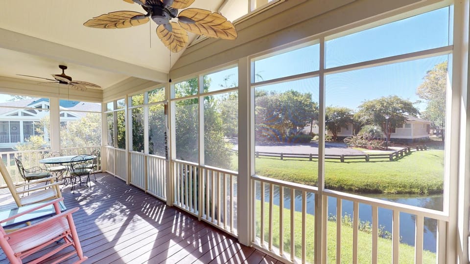2 Bdrm Lakeside Villa Scenic View With Amenities House in South Carolina