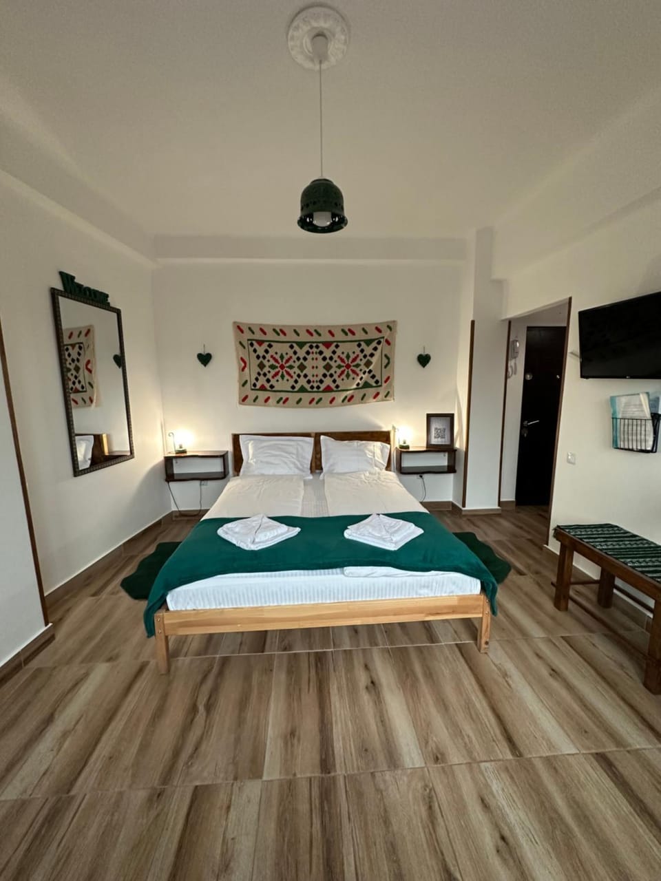 Romanian House Studio Apartment in Bucharest