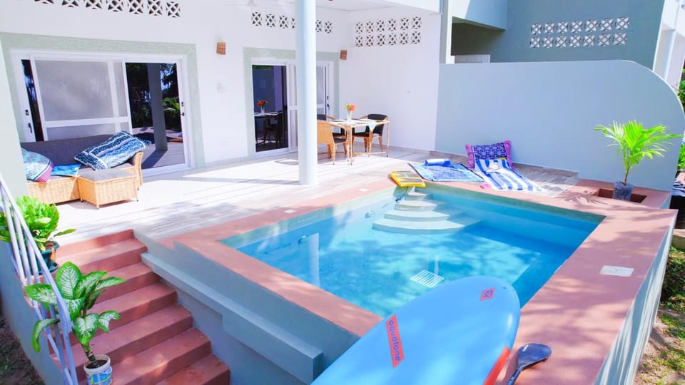 Patio, Balcony/Terrace, Pool view, Swimming pool, Swimming pool, sunbed