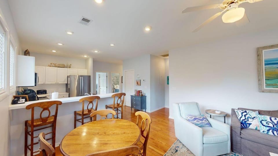 2 Bedroom Villa in Gated Litchfield by the Sea House in South Carolina