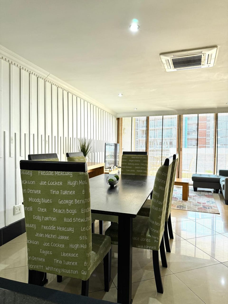 Accommodation Front - Dazzling 4 Sleeper near Ushaka Marine World Apartment in Durban