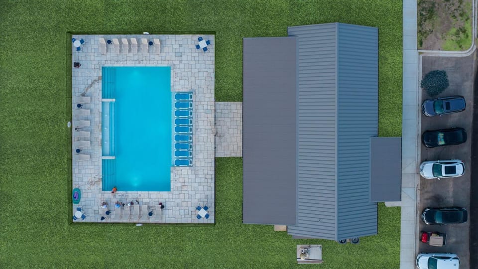 Bird's eye view, Pool view, Swimming pool