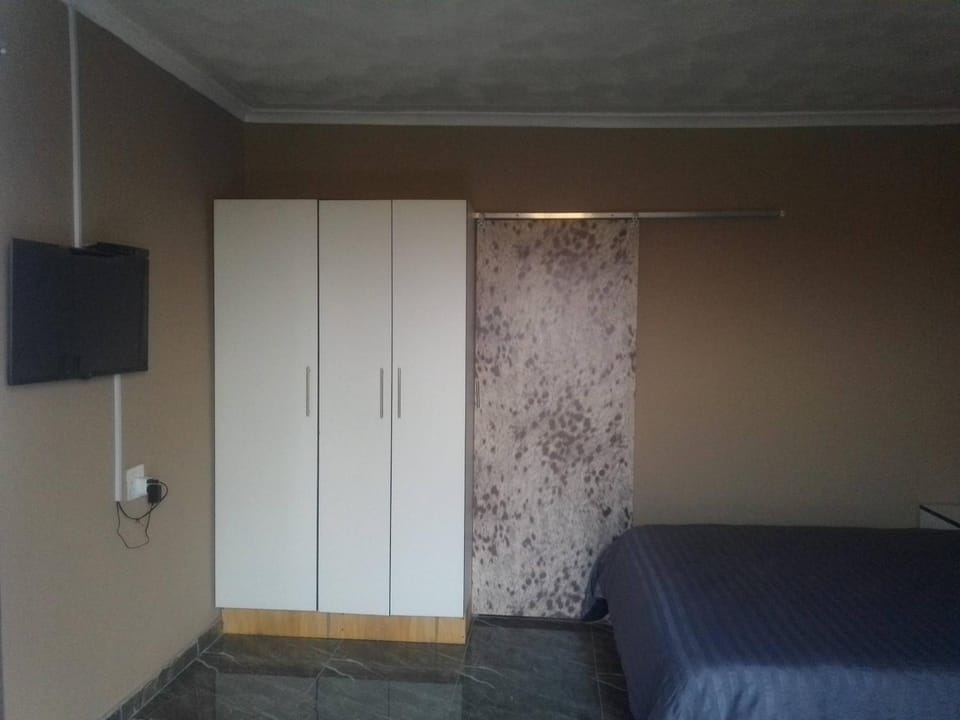 Zizi's B&B Bed and Breakfast in Eastern Cape