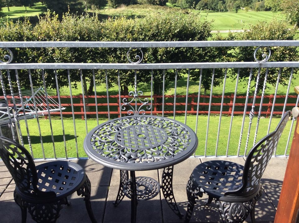 Golf Course View Bed and Breakfast in Kenmare