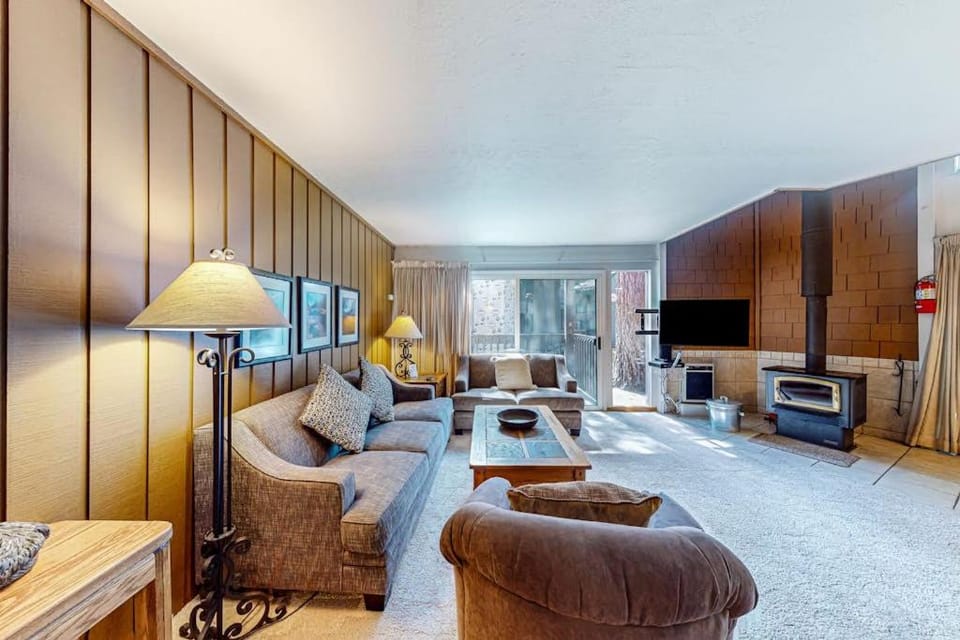 Sierra Park Villas 39 H Apartment in Mammoth Lakes