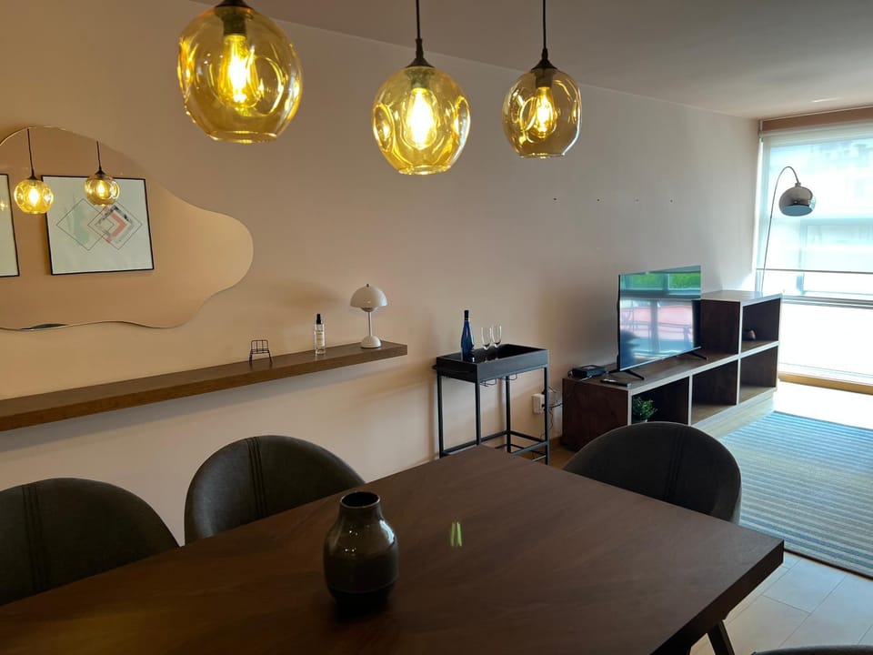 Moderno departamento en Condesa con Alberca y Gimnasio Apartment in Mexico City