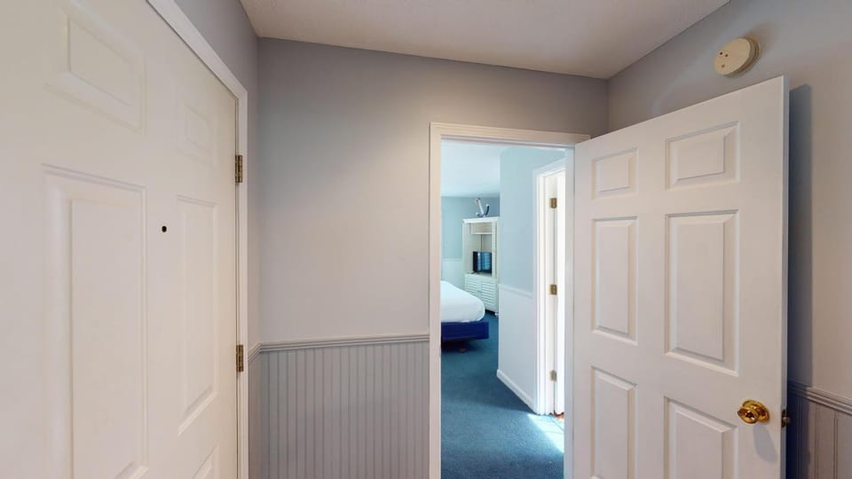 True Blue Villas Your 3BR Oasis House in South Carolina