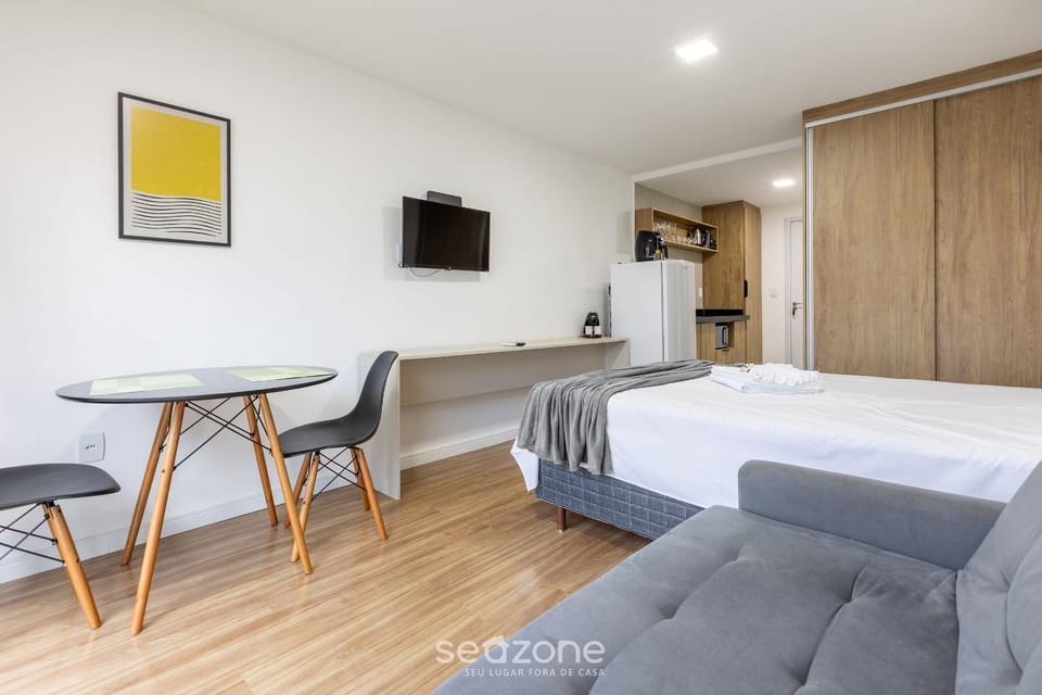 Living room, Dining area, Bedroom
