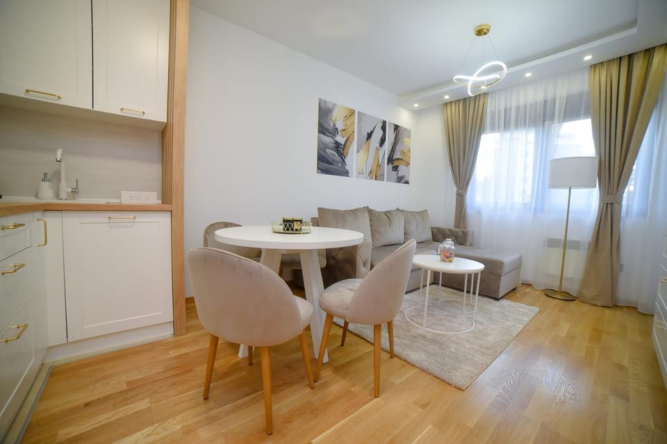 Kitchen or kitchenette, Living room, Dining area