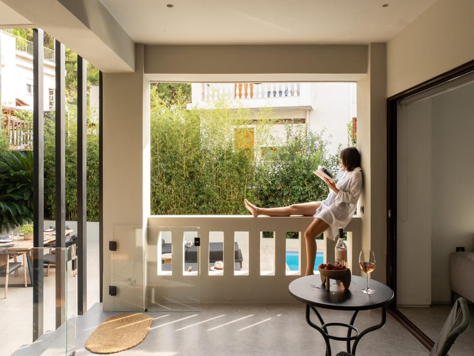 Patio, Garden, Balcony/Terrace