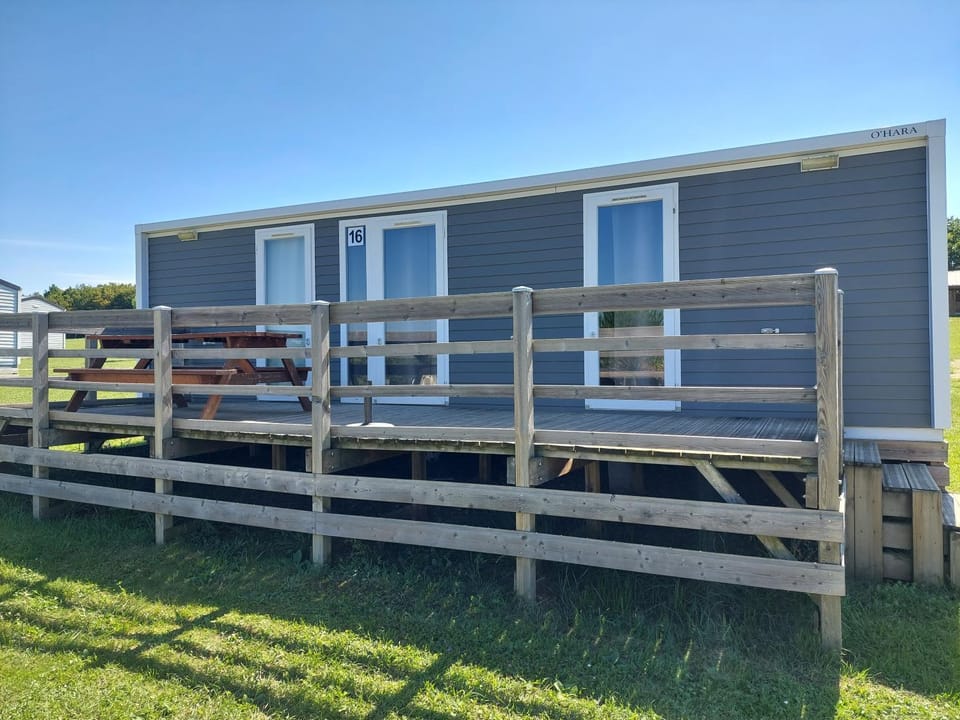 Domaine du Bel Air Campground/ 
RV Resort in Bourgogne-Franche-Comté