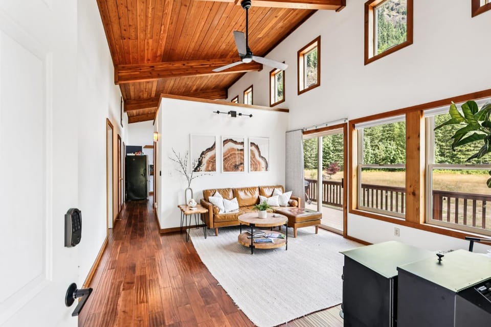 New Sauk River Retreat Concrete Wa House in Washington