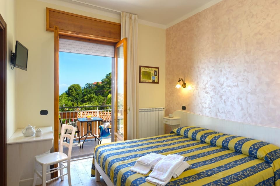 Day, Photo of the whole room