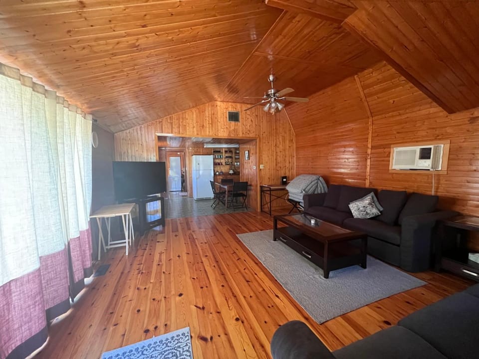 TV and multimedia, Kitchen or kitchenette, Living room, Seating area, Evening entertainment