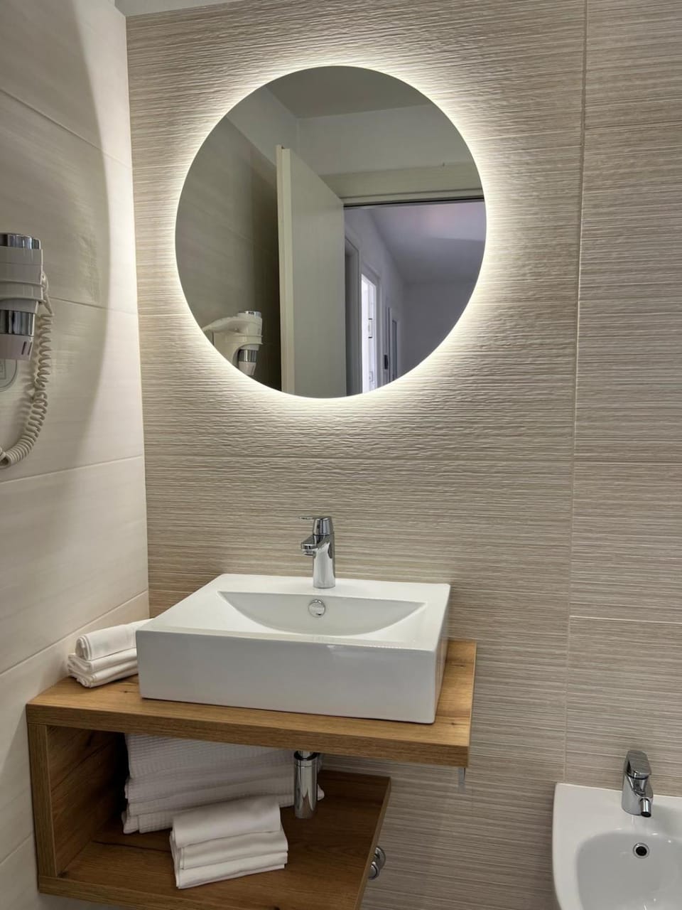 Bathroom, towels