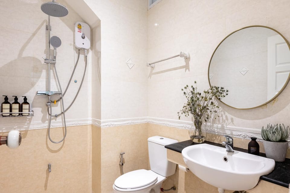 Shower, Bathroom