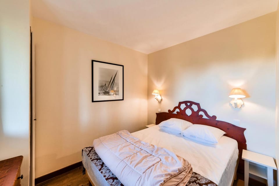 Bed, Bedroom, furniture