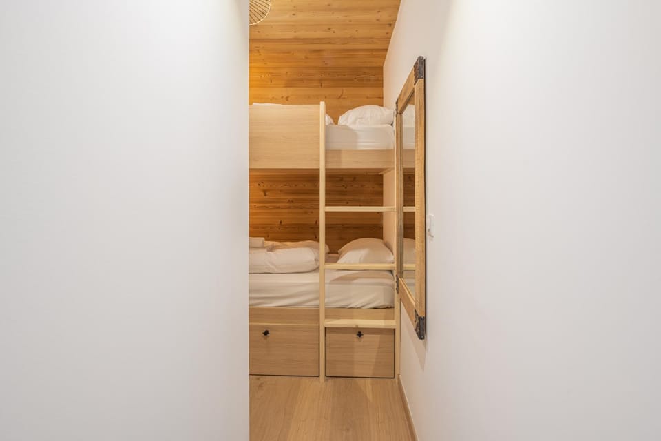 bunk bed