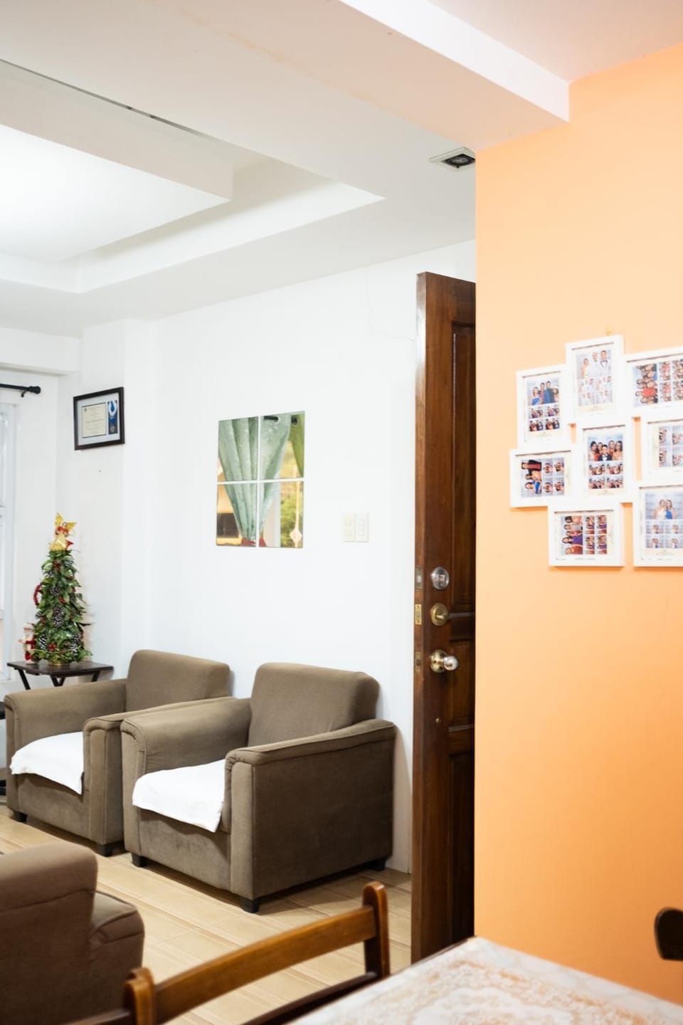 The Greens Home & Garden - ENTIRE 3RD FLOOR Apartment in Baguio