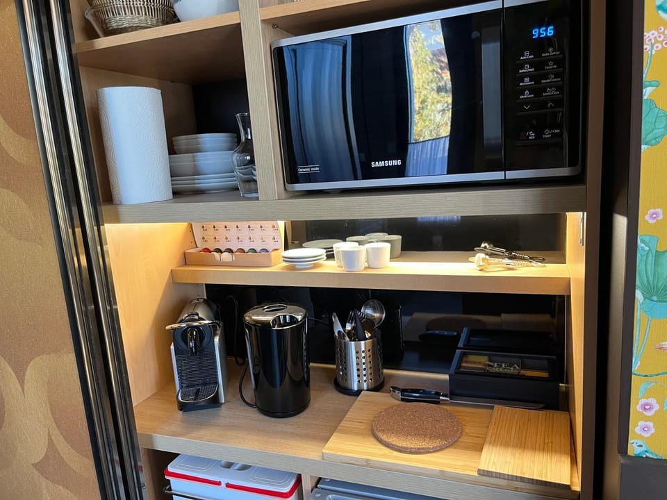 Coffee/tea facilities, Kitchen or kitchenette, minibar