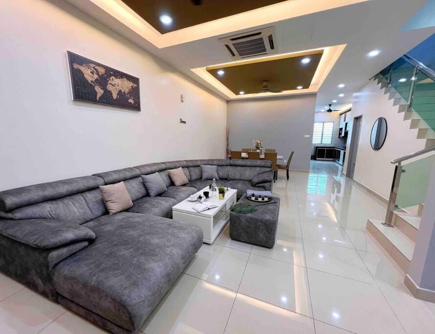 JPP Austin市区 3马力中央冷气 自动麻将机 游戏机 6分钟到 tebrau aeon toppen lotus Villa in Johor Bahru