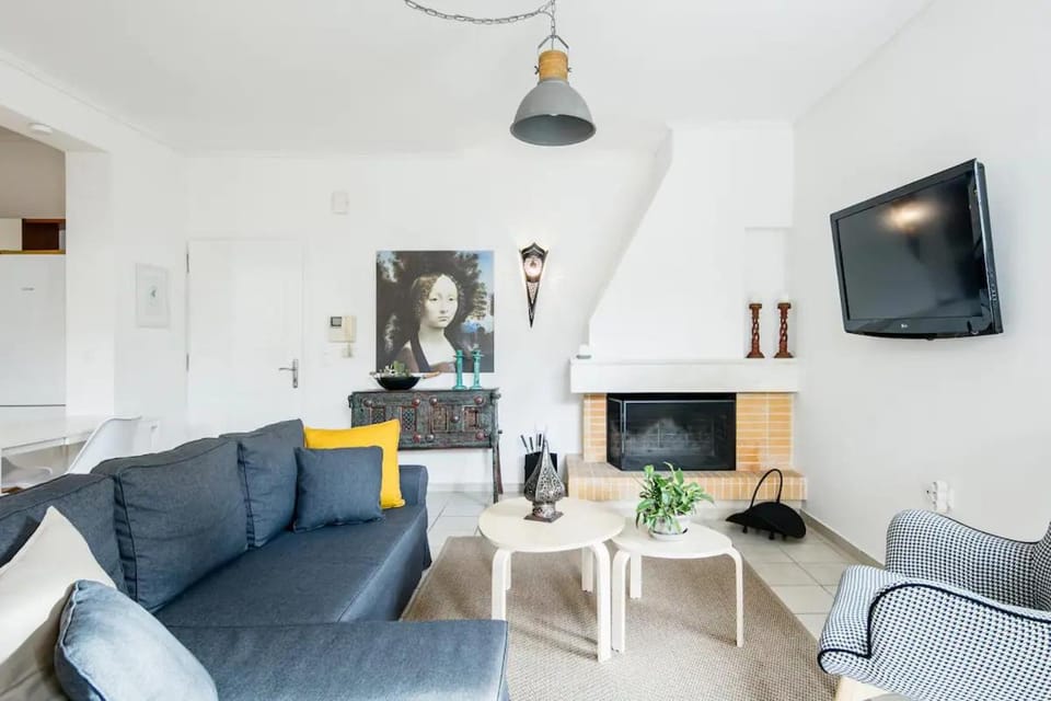 Φωτεινό, Ρομαντικό Διαμέρισμα δίπλα στο Mall Apartment in Chalandri