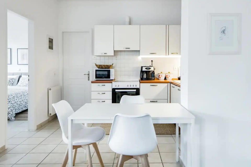 Φωτεινό, Ρομαντικό Διαμέρισμα δίπλα στο Mall Apartment in Chalandri