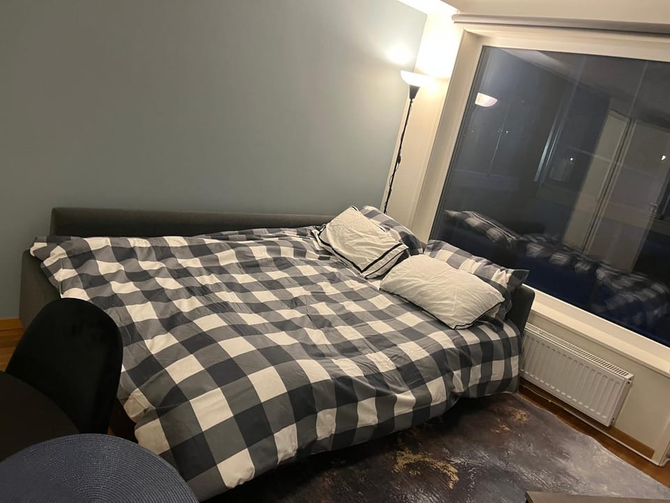 Bed, People