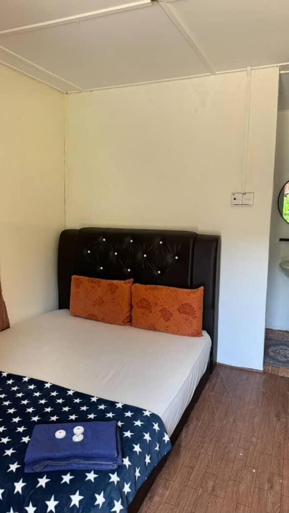 Pondok Sri Salang Inn in Mersing