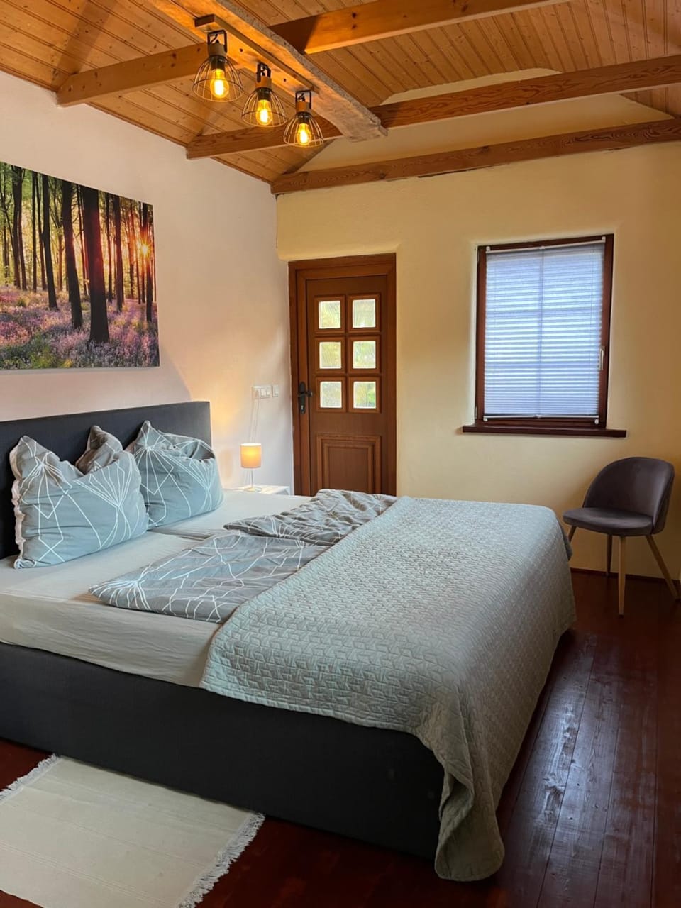 Bed, Bedroom