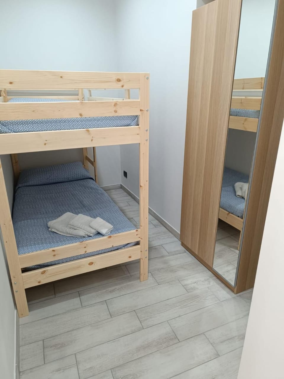 Bed, Photo of the whole room, bunk bed, wardrobe