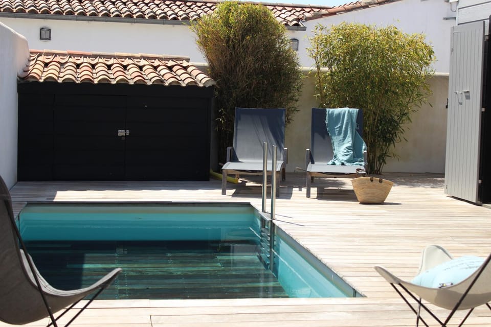 Balcony/Terrace, Pool view, Swimming pool