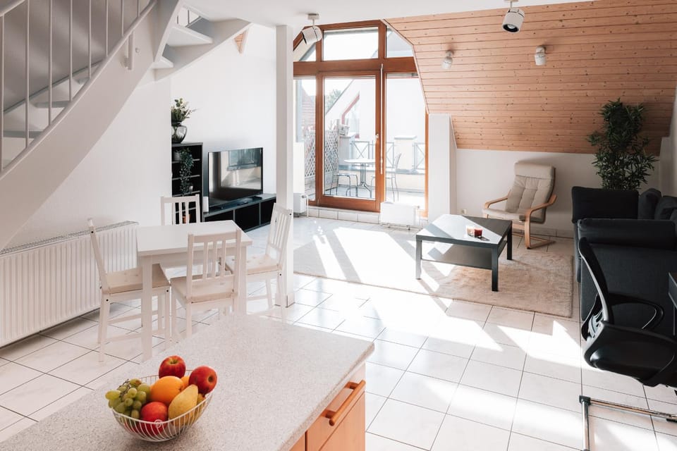 Living room, Dining area