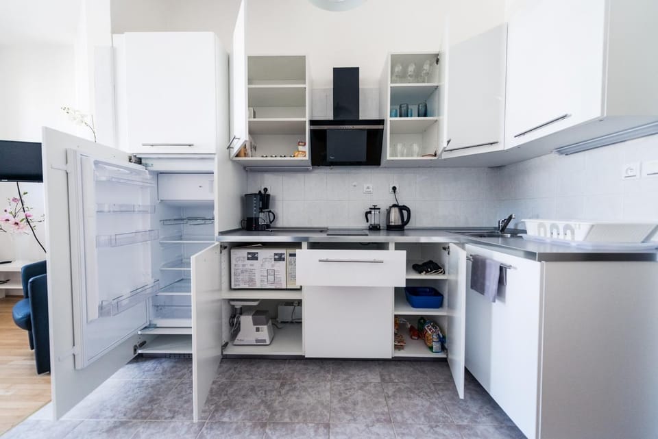 Coffee/tea facilities, Kitchen or kitchenette, Decorative detail