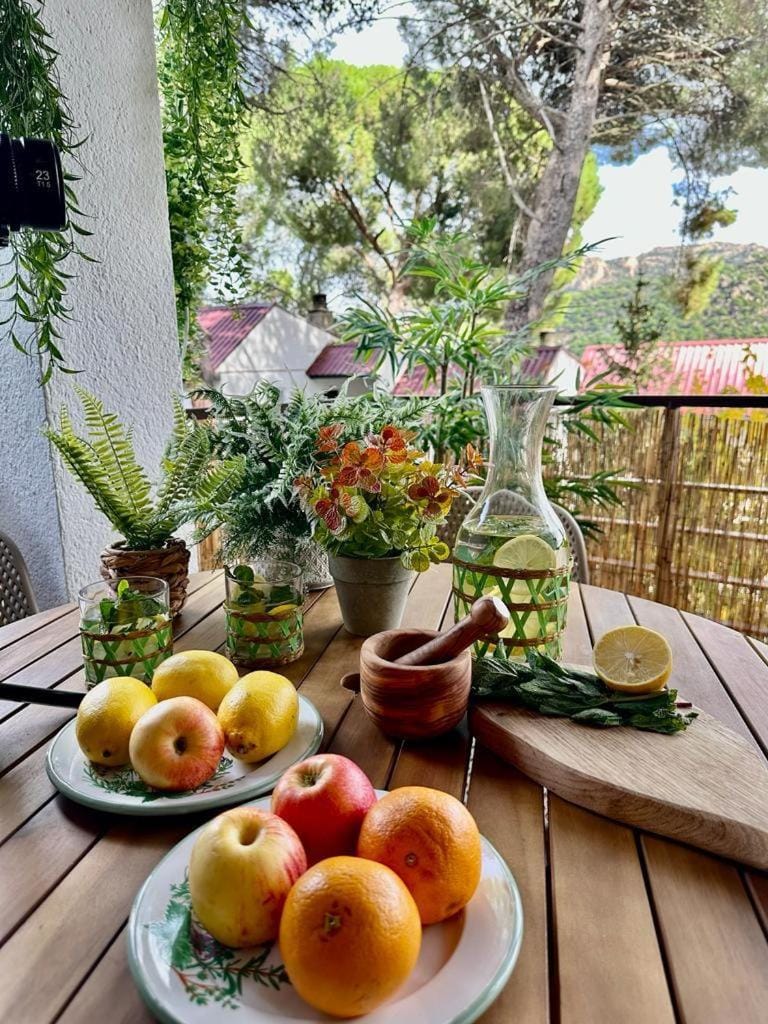 Balcony/Terrace, Food and drinks, Breakfast