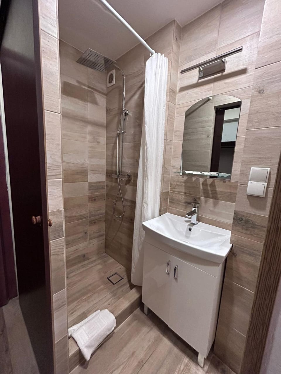 Noclegi Gambit Cieszyn 24h Bed and Breakfast in Czechia