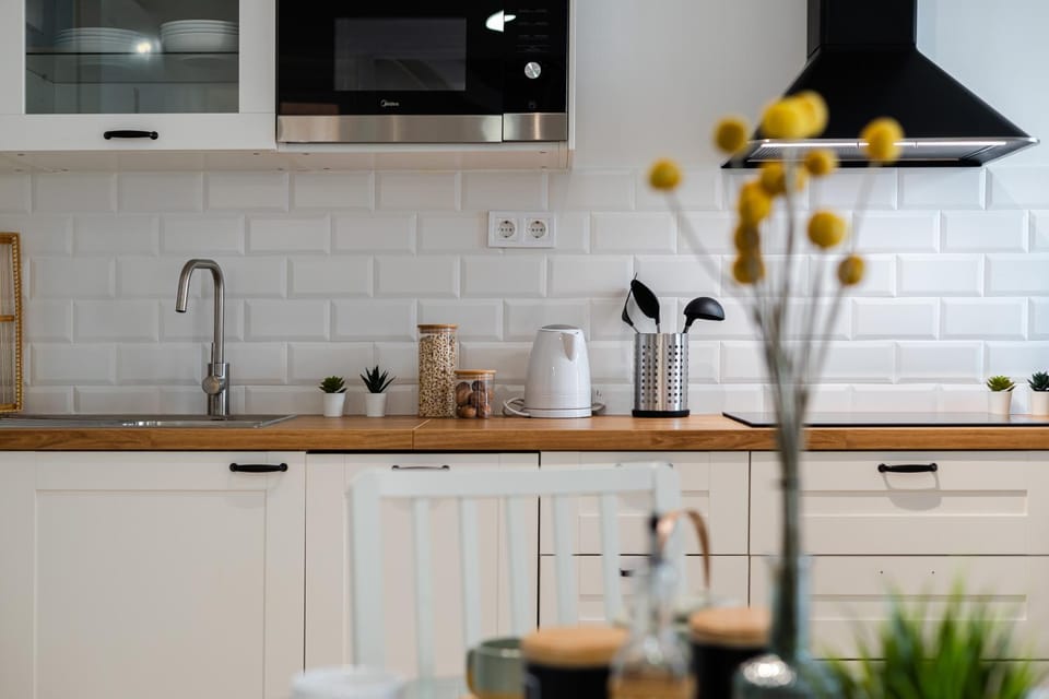 Kitchen or kitchenette, stove