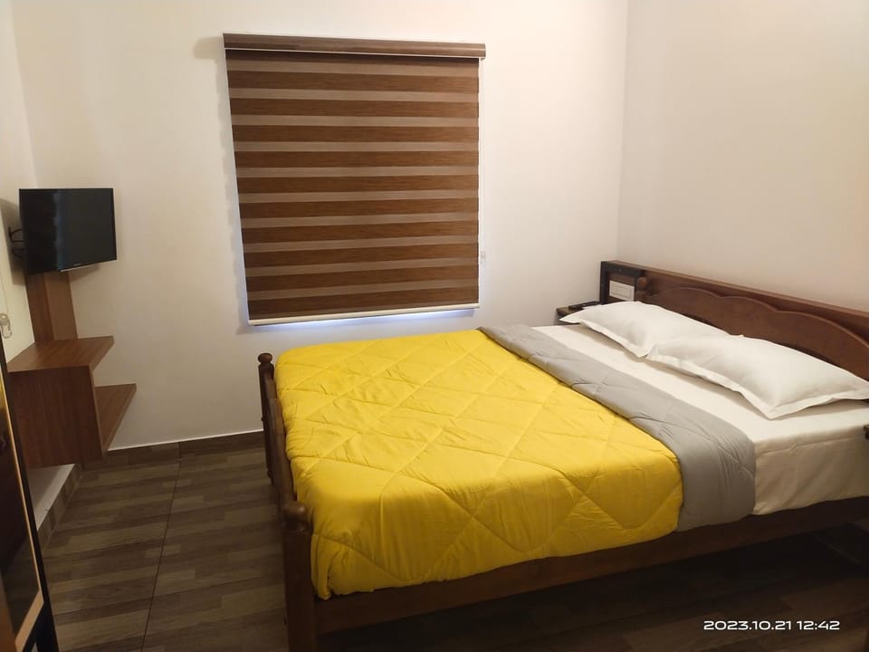 Family Cottage at Merlys Fruit Garden, Thattekkad House in Kerala