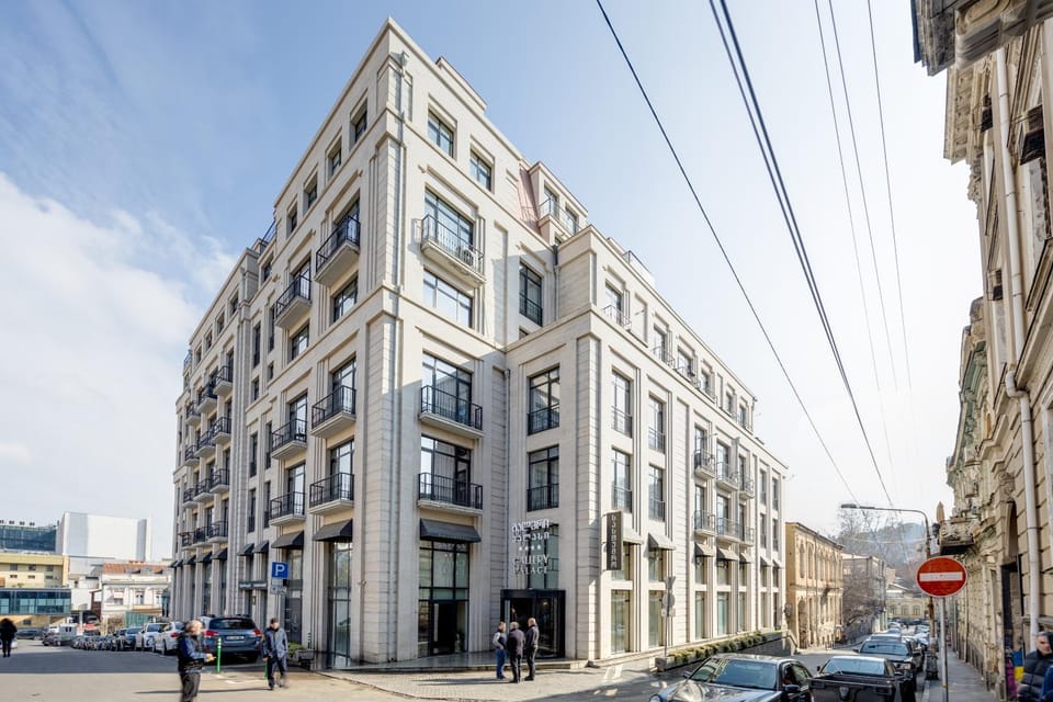 Property building, Day, Neighbourhood, City view, Street view, Location