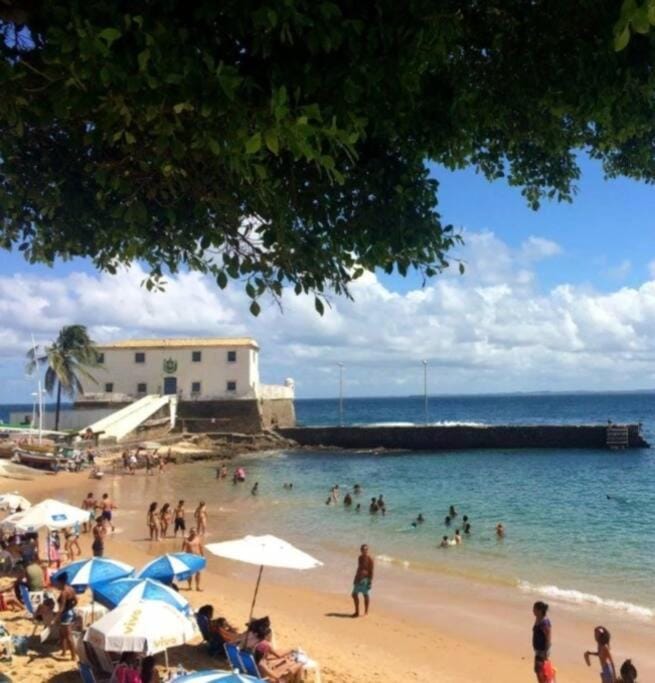 Quarto Porto da Barra Apartment in Salvador