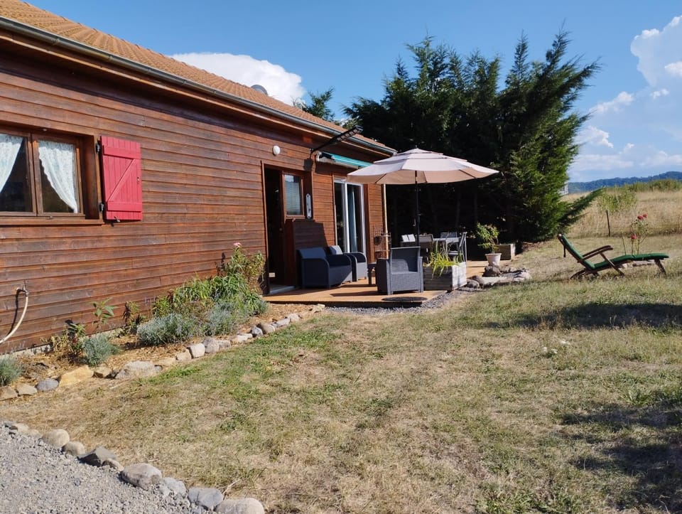 Chalet Les Adrets du Sancy House in Auvergne-Rhône-Alpes