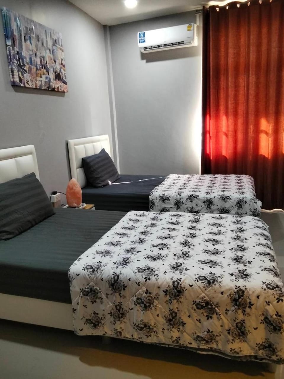 คาเฟ่ เดอ แจ่วบอง รูมแอนด์เซอร์วิส Hotel in Laos