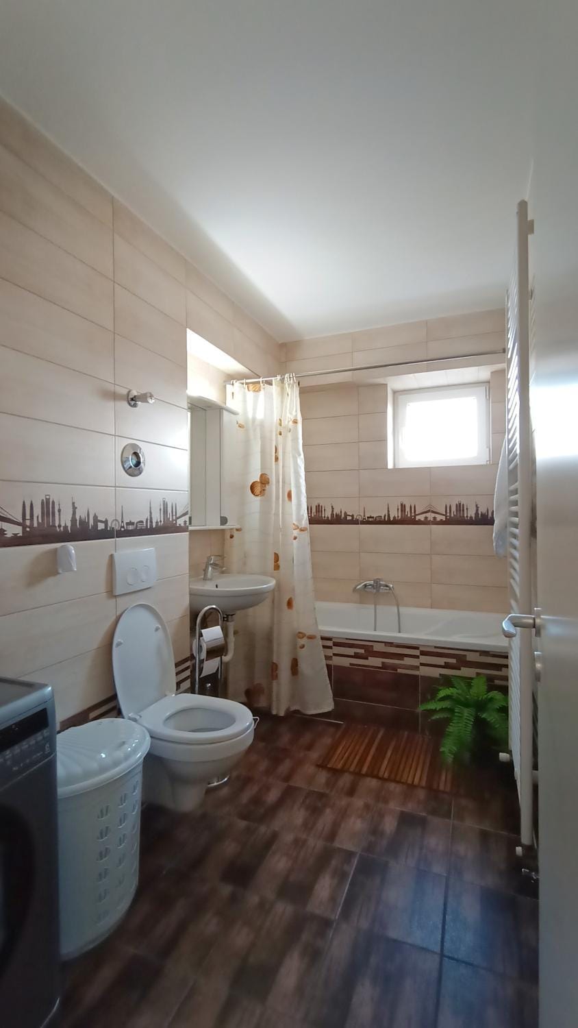 Toilet, Bathroom, Bath, towels