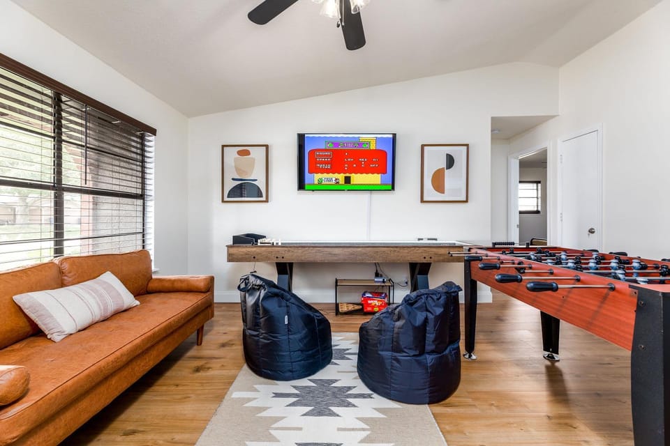 Game Room, TV and multimedia, Evening entertainment