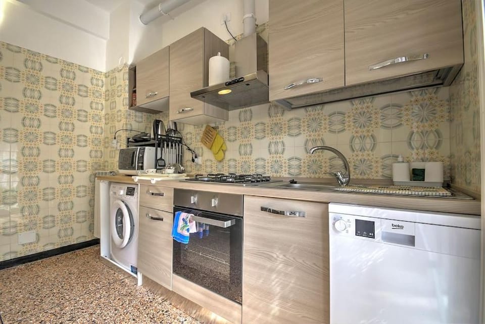 Mariani's Home Apartment in Finale Ligure