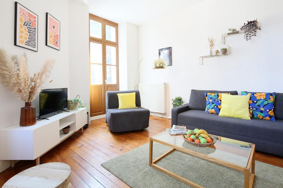 TV and multimedia, Living room, Seating area