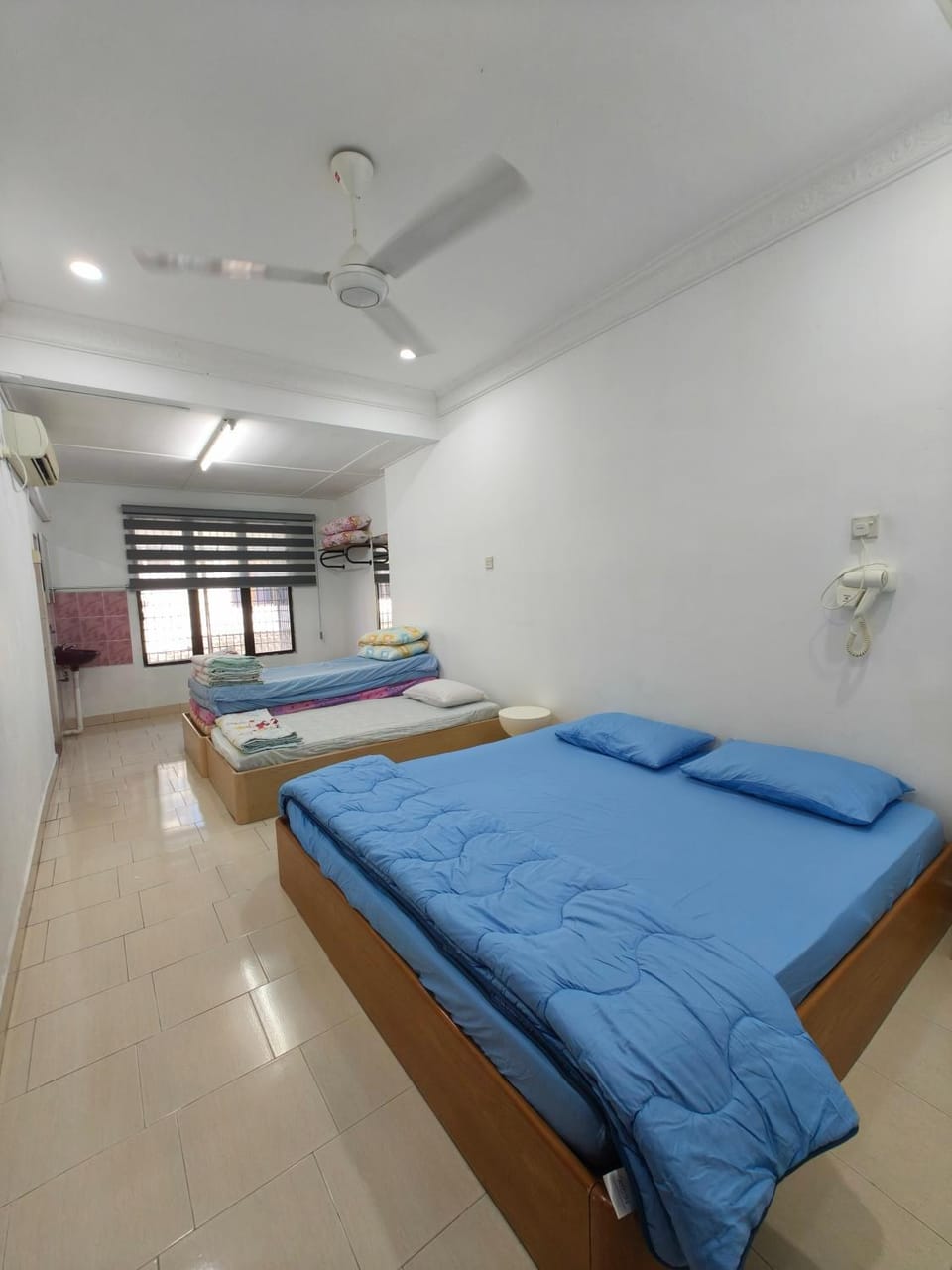 Pangkor Island Seaside @ 4 rooms Homestay House in Perak