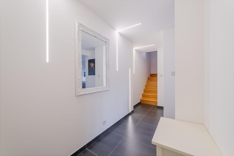 ModaLoft Duplex by Rentez Apartment in Prague